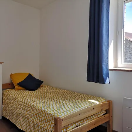Ferienhaus Les Clematites Au Coeur Des Volcans D'auvergne